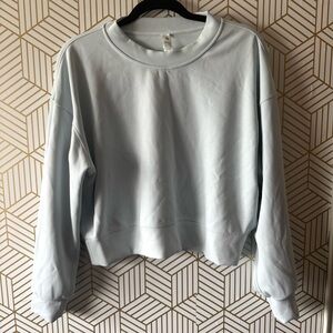 Lululemon Softstreme Perfectly Oversized Cropped Crew in very pale Blue size 6